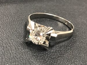 ダイヤ　買取 春日市 ザ・モール春日