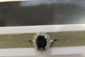 素敵な色石のサファイアの リングのお買取です。