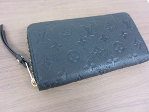 大吉本八幡店、ルイ・ヴィトンモノグラムアンプラントジッピーウォレットをお買取り致しました!