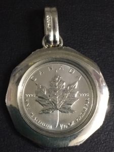 純プラチナコイン カナダ メイプルリーフ 1/10オンス 約3.1g メープルリーフ 枠Pt900