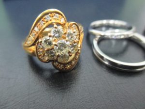 貴金属 金 買取 垂水