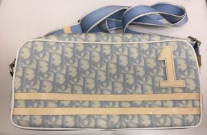 昔はやったブランドバッグ、変色していても、恥ずかしがらずに大吉イオン岩見沢店にお持ち下さい！