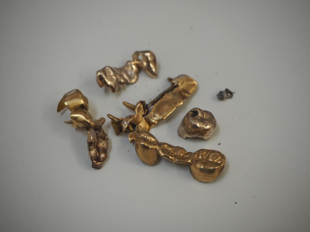 金歯 貴金属 金 買取　浜松市