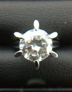 多摩市でダイヤモンドのお買取りは買取専門店 大吉 聖蹟桜ヶ丘オーパ店にぜひお任せください！！