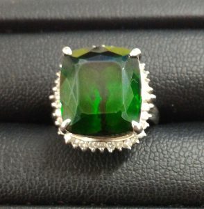 多摩市でダイヤモンド、ジュエリーのお買取りは買取専門店 大吉 聖蹟桜ヶ丘オーパ店にぜひお任せください!!