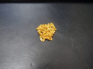 大吉鶴見店は金をお買取り致しました。