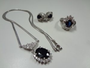 サファイアのアクセサリーを買取り致しました♪大吉ミレニアシティ岩出店です!サファイアのアクセサリーを買取り致しました♪大吉ミレニアシティ岩出店です!