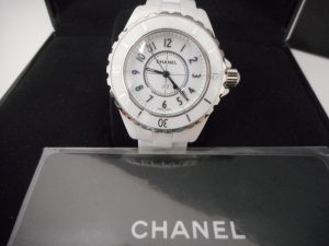 シャネル(J12)の時計をお買取させていただきました。大吉サンシパーク桑名店!