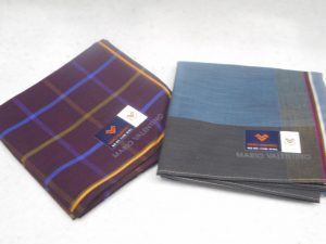 MARIO VALENTINOのハンカチ