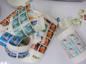 大吉本八幡店、切手もお買取り致します!