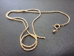 切れてしまったネックレスのお買取も致します。買取専門店大吉ゆめタウン中津店です。