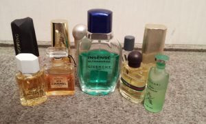 香水 買取り 厚木