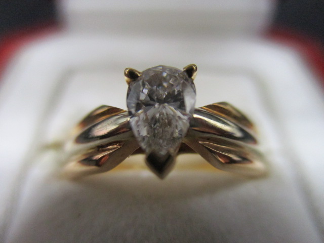 ブランドアクセサリー高価買取致します。奈良線生駒駅からすぐの買取専門店大吉グリーンヒルいこま店です。