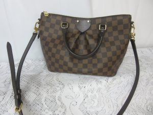 ブランドの買取に力を入れております!大吉羽曳野店です!