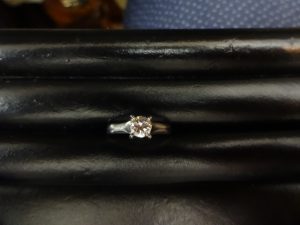 ダイヤモンド売るなら買取専門店 大吉 JR八尾店!JR八尾駅徒歩約1分。八尾、布施、柏原、平野、志紀、恩智、高安、青山。