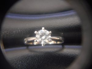 0.705ctのダイヤモンドリングをお買取り致しました。大吉サンシパーク桑名店です。
