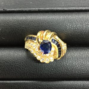 宝石付きアクセサリーを売るなら買取専門店大吉奈良エコールマミ店にお任せ下さい！