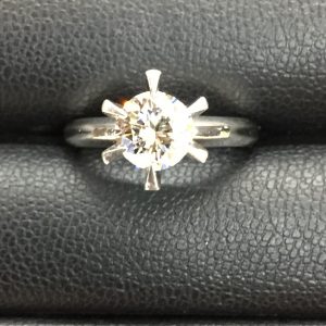 1ctのダイヤモンドを買取させて頂いた大吉奈良エコールマミ店です!