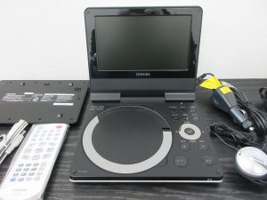 「ポータブルDVDプレイヤー」を買取りました!買取専門店大吉 イオンタウン山梨中央店です。