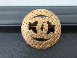 ☆CHANEL☆シャネルのブローチを買取りました!買取専門店大吉 イオンタウン山梨中央店です。
