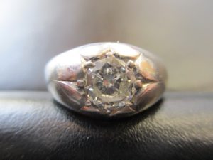 大吉 武蔵小金井店 プラチナダイヤリングの画像です。