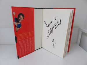 サイン本のお買取なら日置市の買取専門店 大吉タイヨーグラード伊集院店!