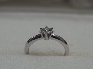 Pt950 リング ダイヤ 0.297ct