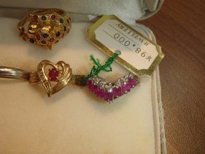 貴金属買取が強い!小さなダイヤ、小さな色石まで買取価格が付くのが!姶良市・買取専門店大吉タイヨー西加治木店でございます。