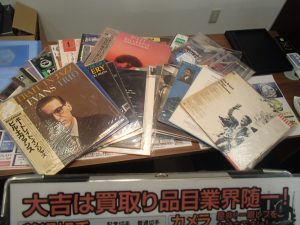 ジャズ・クラシック・オーケストラ・歌謡曲!レコードなら姶良市の買取専門店大吉タイヨー西加治木店にお任せ!