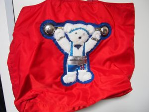 北京五輪限定 プラダの2WAYトートバッグをお買取りしました大吉鶴見店です。