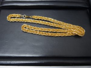 純金のネックレスをお買取り致しました大吉鶴見店です。