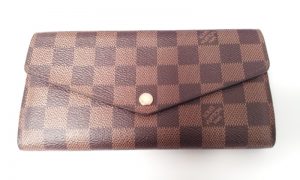 LV 財布 買取 厚木