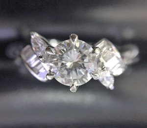 貰ったけど使わないのよね…そんなお客様のダイヤモンド、大吉円山公園店がお買取いたします。
