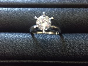 豊田周辺でダイヤを売るなら!高価買取の大吉イオンモール多摩平の森店へ