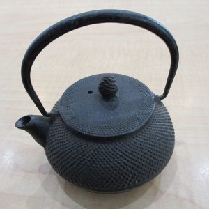 大吉松江店では鉄瓶もお買取りしております!