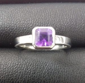 多摩市でジュエリー、貴金属のお買取りは買取専門店 大吉 聖蹟桜ヶ丘オーパ店にぜひお任せください！！