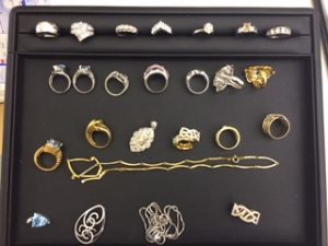 堺市で貴金属を売るなら買取専門店イオンタウン諏訪ノ森店へ\(^o^)/