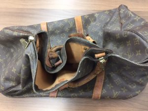 ヴィトンのバッグを買取致しました。「大吉 西尾店」です。