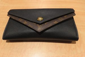 最新作のヴィトンの財布ののお買取に大歓迎!!