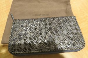 ボッテガ素敵な御婦人からのお買取です。