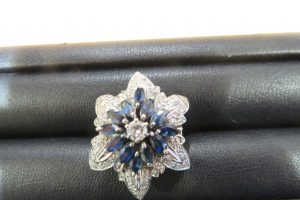 最高のデザインのジュエリーのお買取です。