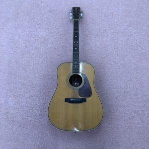 大吉 大阪エコールロゼ店では、ギターを買取りました。