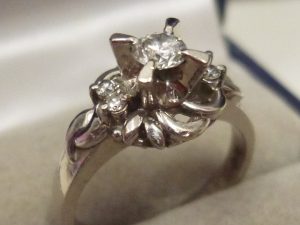 ダイヤのお買取は、買取専門店大吉ゆめタウン中津店をご利用ください。