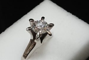 ダイヤモンドのリングを買取り致しました♪大吉ミレニアシティ岩出店です!ダイヤモンドのリングを買取り致しました♪大吉ミレニアシティ岩出店です!