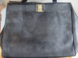 Salvatore Ferragamoのバッグをお買取りしました大吉鶴見店です。