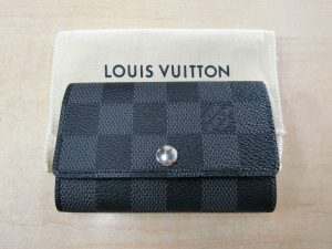ルイ・ヴィトン ダミエ・グラフィット N62662 ミュルティクレ6連キーケース