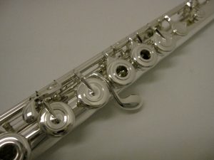 大吉本八幡店、フルートをお買取り致しました。