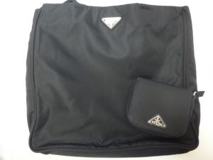 大吉調布店で買取したプラダのブランド バッグ等