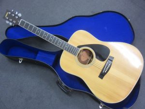 大吉本八幡店、ギターをお買取り致しました。