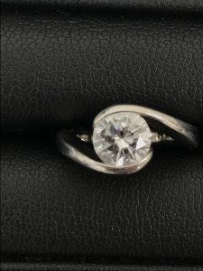 ダイヤモンドを買取いたしました、買取強化中の大吉草加店にお任せください